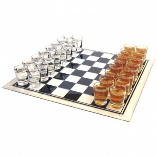 Alkoholiskais šahs/dambrete