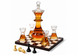 Grafīna un 4 glāžu komplekts "Royal Chess"