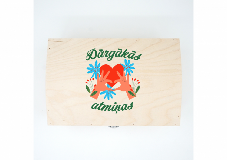 Koka kastīte "Dārgākās atmiņas"