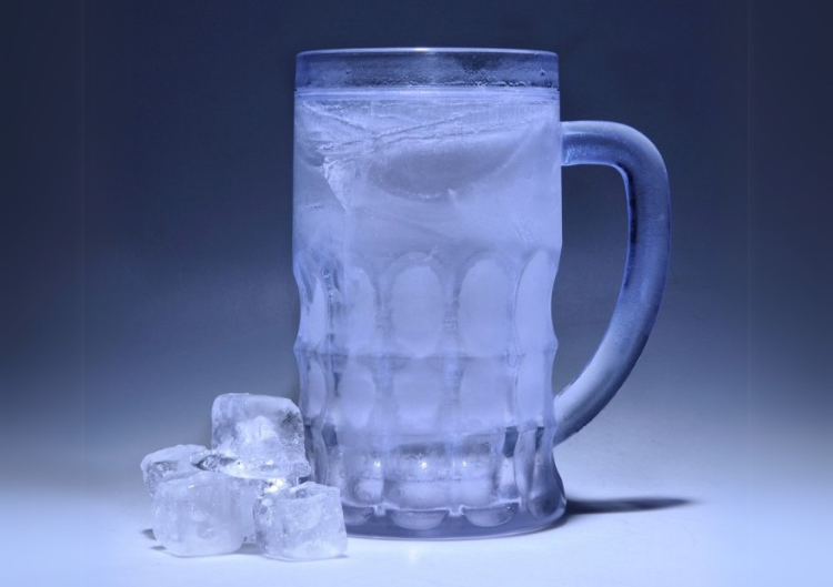 Ledainais alus kauss