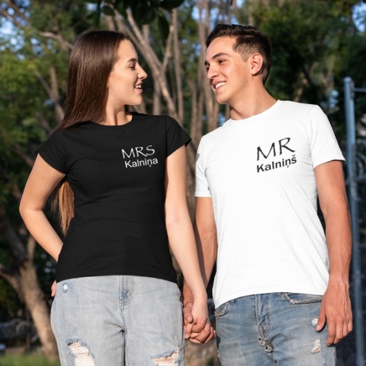 T-kreklu komplekts "Kungs un kundze" ar Jūsu izvēlētiem uzvārdiem