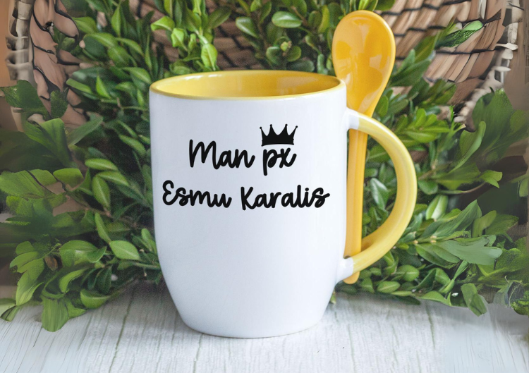 Krūze ar karoti "Es esmu karalis"