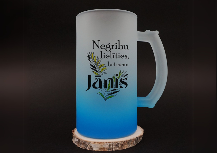 Kauss "Negribu lielīties, bet esmu Jānis"