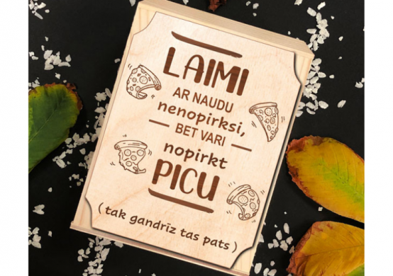 Koka krājkase ar gravējumu "Laimi nenopirksi"