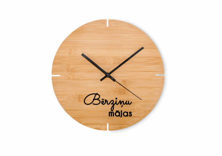 Bambusa sienas pulkstenis "Mājas" ar Jūsu izvēlētu uzvārdu
