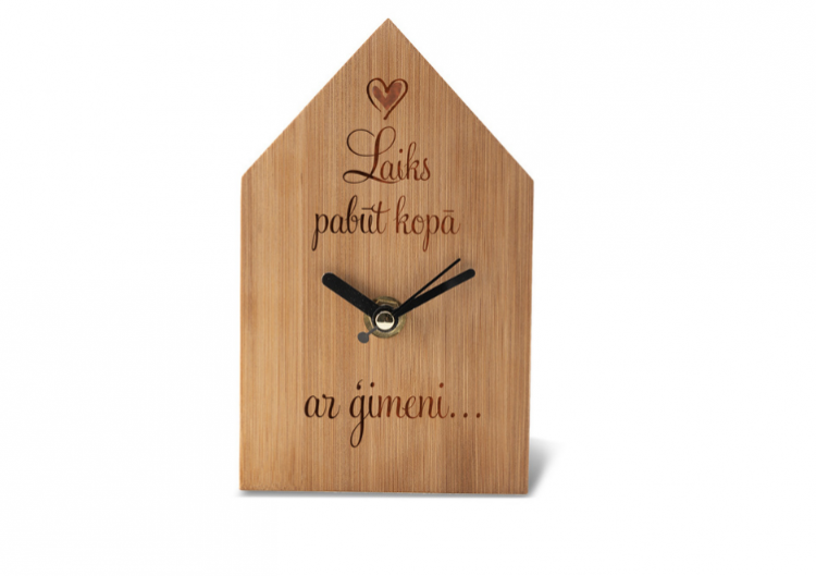 Bambusa mājas formas pulkstenis "Laiks pabūt kopā ar ģimeni"