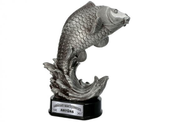 Trofeja "Labākais makšķernieks" (ar jūsu izvēlēto vārdu)